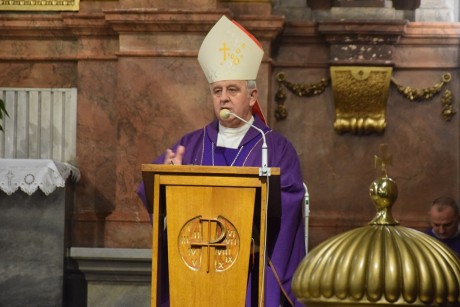 Biskup Jan Piotrowski: W oczach Boga wszyscy jesteśmy potrzebującymi dziećmi