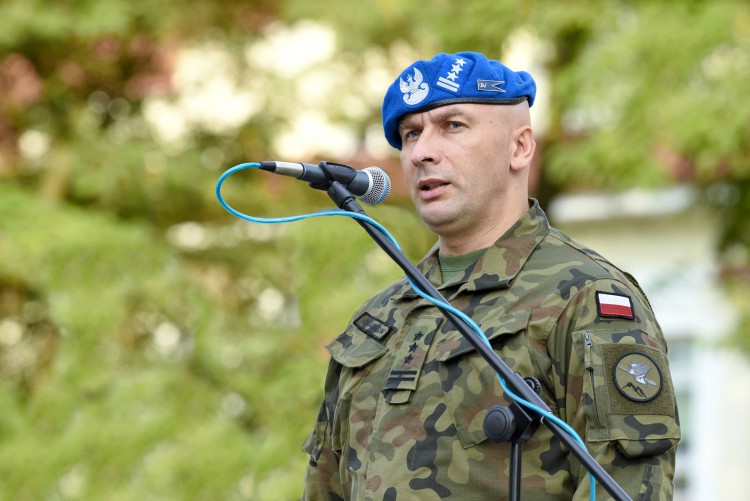 Płk Paweł Chabielski, komendant CPdMZ: Mundur to nasze zobowiązanie
