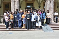 [FOTO] Abp Henryk Jagodziński zwiedził Kielce z pielgrzymami z Ghany