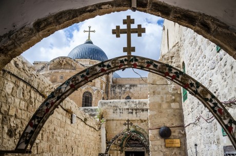 Pielgrzymi z diecezji kieleckiej wracają z objętego wojną Izraela
