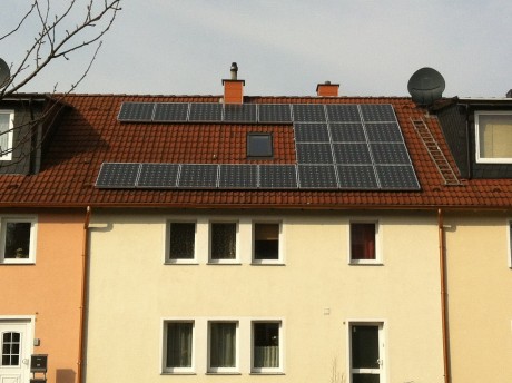 Czy panele słoneczne się opłacają? Analiza kosztów i korzyści