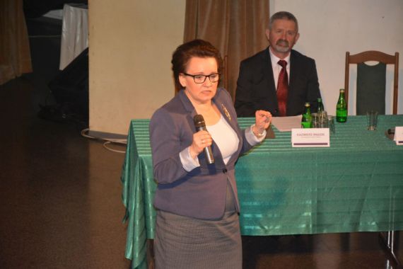 Minister edukacji debatowała w Kielcach