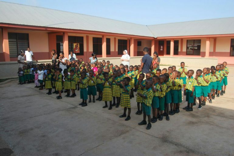 Makulatura na misje – tym razem dla uczniów w Ghanie