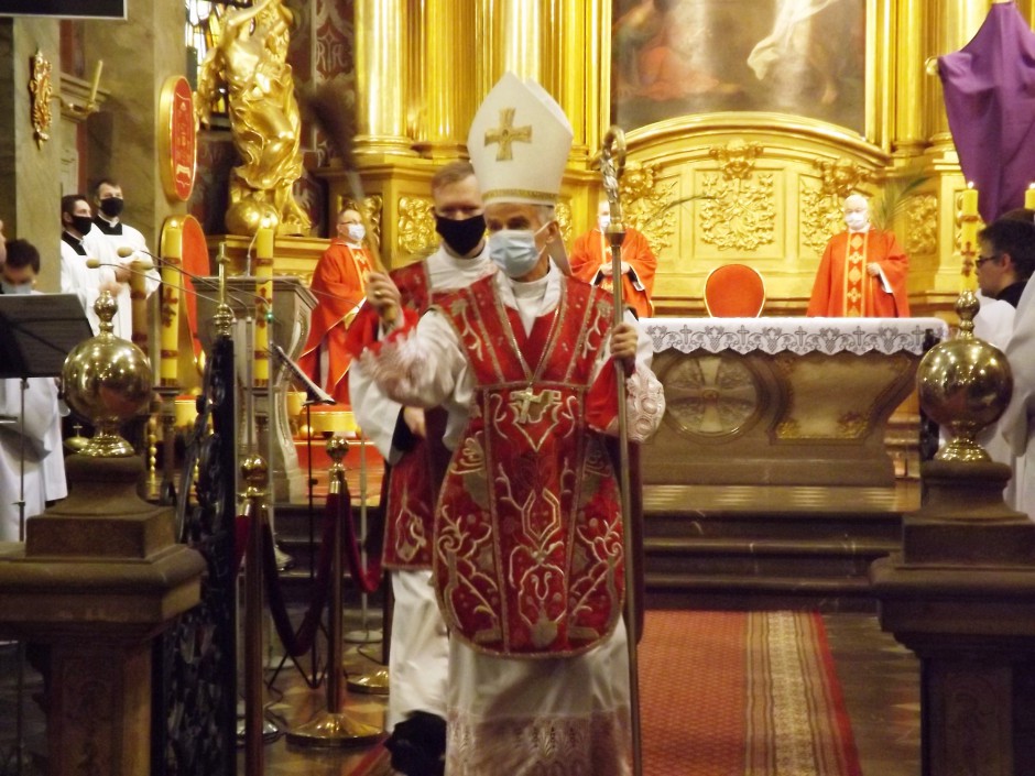 Biskup Marian Florczyk: Ból Chrystusa to ból współczesnego człowieka