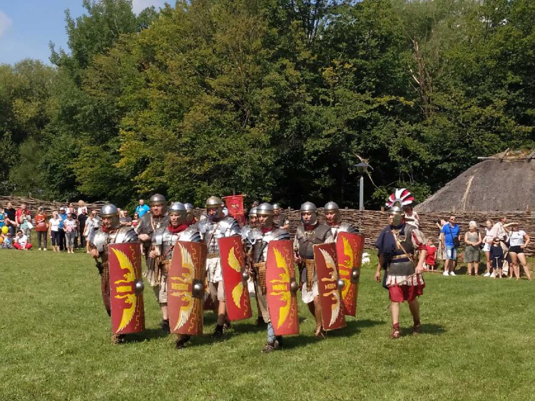 Rzymianie w Nowej Słupi! Dzieje się na Dymarkach!