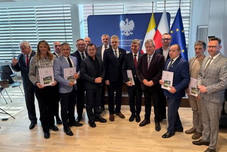 Miliony na przewozy autobusowe w regionie