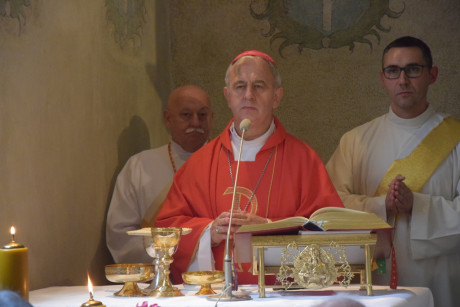 Biskup kielecki zachęca do wsparcia chrześcijan w Ziemi Świętej