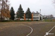 Kolejna szkoła z nowymi boiskami, miasto szuka wykonawcy