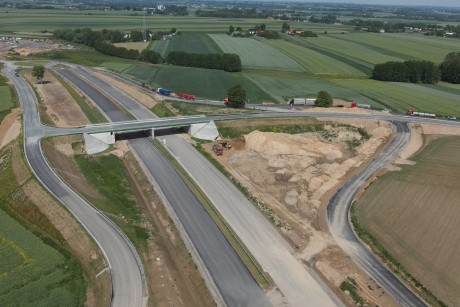 Nowy wiadukt na DK74 przy obwodnicy Opatowa