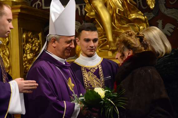 [FOTO]Rok z biskupem Piotrowskim