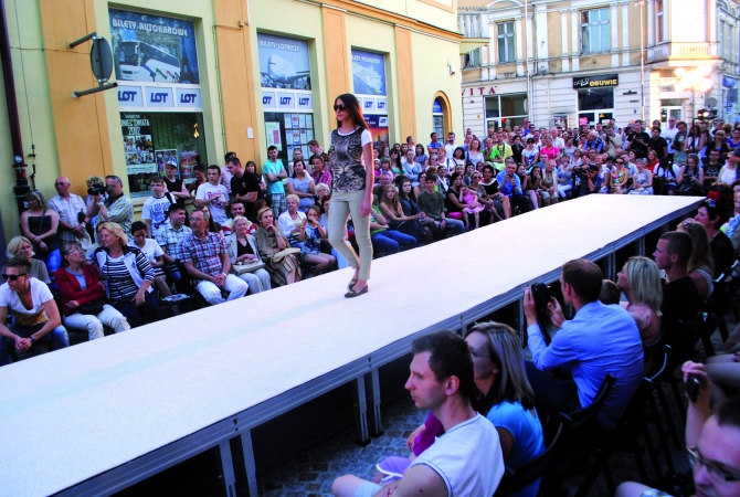 Off fashion inspirowany "Czekoladą"
