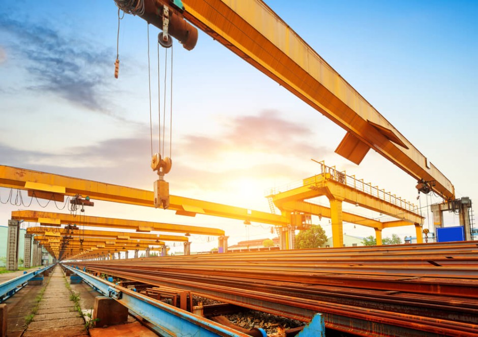 Najczęstsze uszkodzenia konstrukcji suwnic – jak je rozpoznać, zanim dojdzie do awarii?