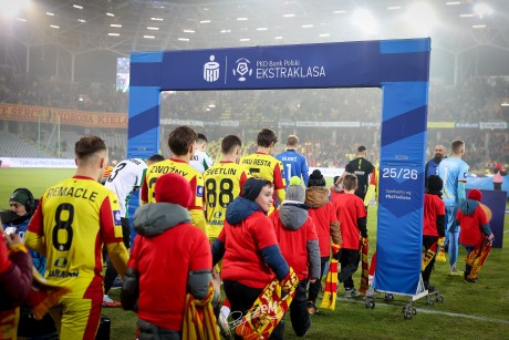 Zmazać gorzką plamę po Zagłębiu. Korona zagra na wyjeździe z Radomiakiem