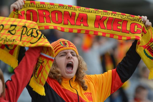 Meresiński oddala się od Korony. Do gry wchodzą Senegalczycy