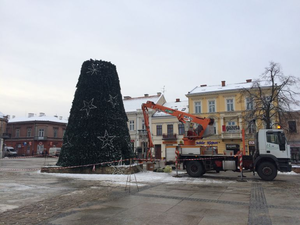 Choinka i ozdoby prawie gotowe. Rusza sezon świąteczny