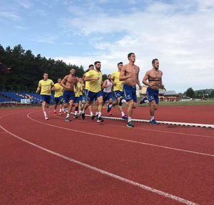 Szczypiorniści Vive Tauronu Kielce nie dają się upałom