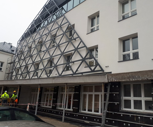 Wydział Lekarski i Nauk o Zdrowiu ozdobiła ciekawa konstrukcja