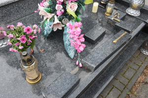 [INTERWENCJA] Zniszczone groby na Cmentarzu Prawosławnym. Ludzie boją się powtórki