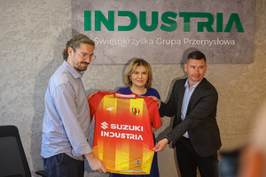 Akademia Korony ze sponsorem tytularnym