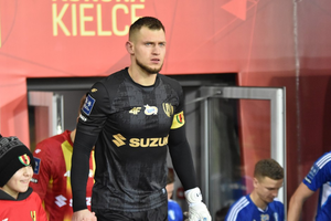 Bramkarz Korony zostaje na kolejny rok