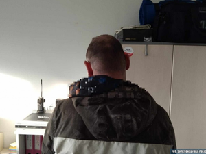 [WIDEO] Skrył się przed wymiarem sprawiedliwości ... w stercie kartonów