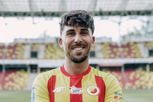 Portugalskie (duże) wzmocnienie Korony Kielce