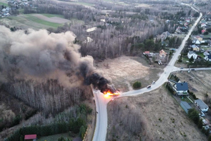[WIDEO] Pożar autobusu miejskiego w Ciekotach