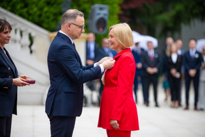 Renata Janik z prezydenckim odznaczeniem