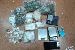 Kieleccy policjanci przejęli narkotyki warte sto tysięcy złotych