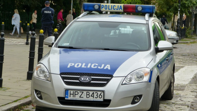 Dostał ataku drgawek w trakcie podróży. Pomogli policjanci