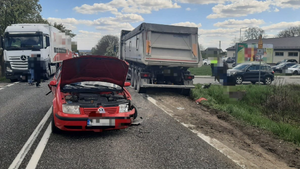 Zdarzenie drogowe w miejscowości Trzebiesławice