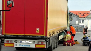 Wypadek na terenie SSE „Starachowice”. Kobieta w ciężkim stanie