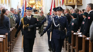 Służby mundurowe spotkały się na Świętym Krzyżu