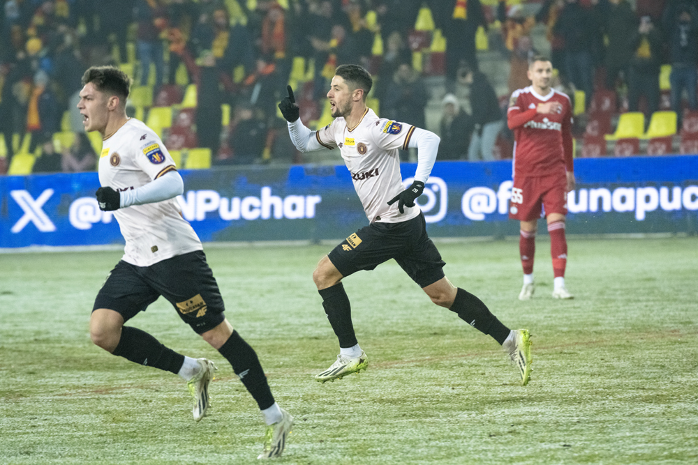 KORONA_-_LEGIA__74.jpg
