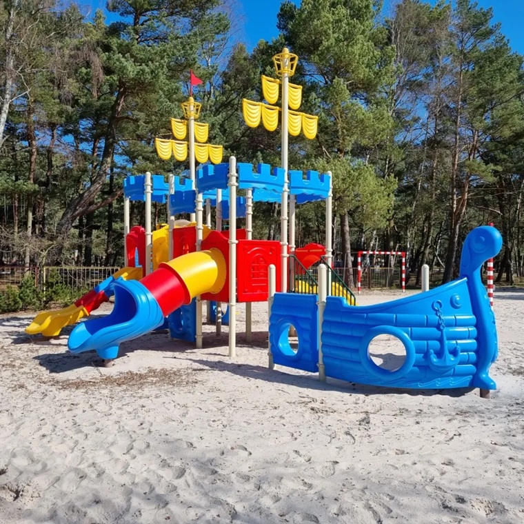 Nowoczesne place zabaw Dr Spil