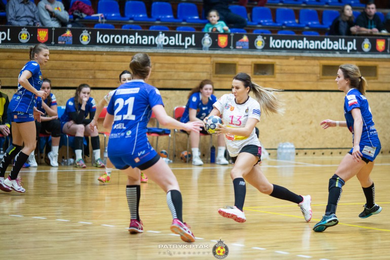 Korona Handball nadrabia zaległości