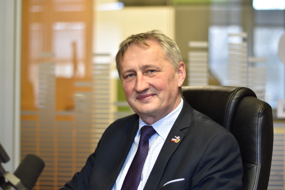 Wojewoda świętokrzyski: Dzisiejsze wojsko to nie tylko trzymanie karabinu