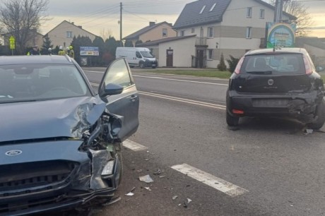 Wypadek w Radlinie. Dwie osoby w szpitalu