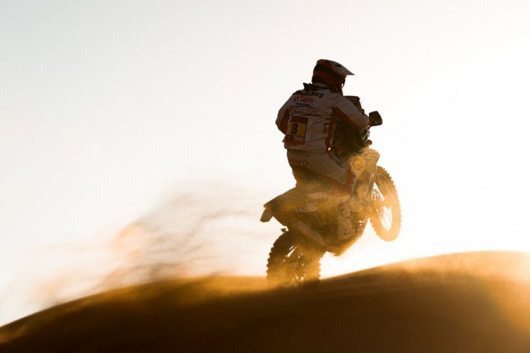 Dakar pogrążony w żałobie. Motocykliści i quadowcy nie jechali