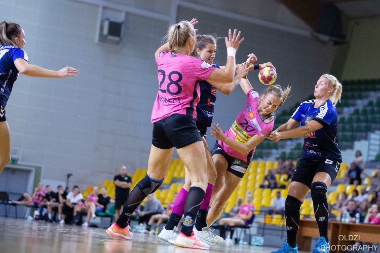 Korona Handball pojechała do Czech. Kielczanki zagrają sześć sparingów w pięć dni