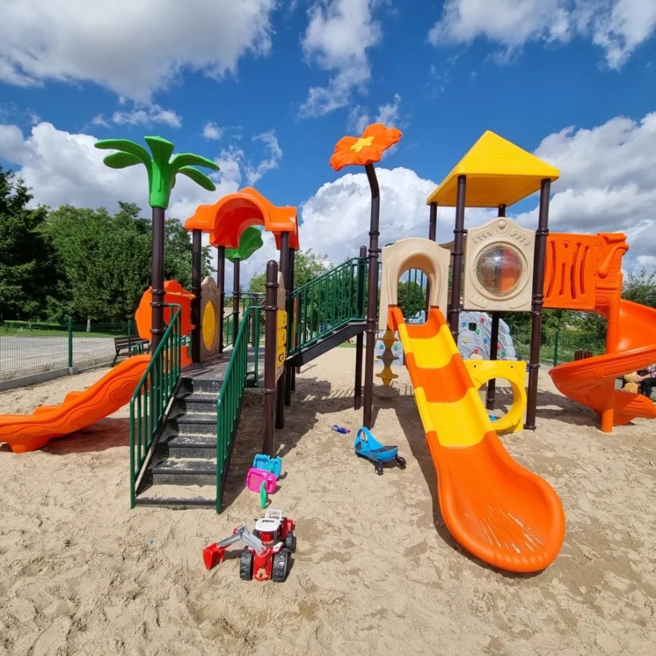Nowoczesne place zabaw Dr Spil — jakie rozwiązania wybierają dziś inwestorzy?