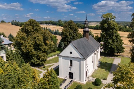 [FOTO] Poznaj wyjątkowe świątynie jubileuszowe: Sanktuarium Najświętszej Maryi Panny Bolesnej w Uniejowie