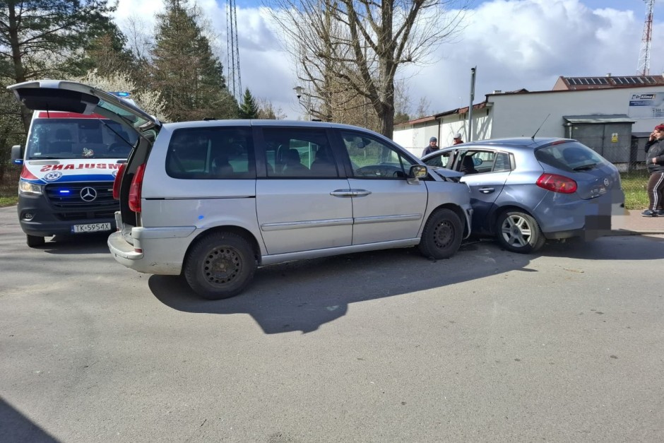 Wypadek w Połańcu, dwoje dzieci w szpitalu