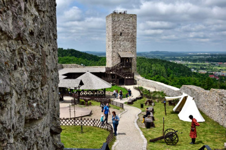 Historyczne pożegnanie wakacji w Chęcinach