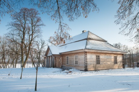 Jarmark Bożonarodzeniowy przed dworem w Ciekotach już w niedzielę