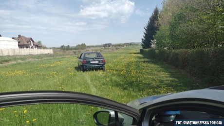 Porzucił samochód i uciekał pieszo. Policjanci SPEED w akcji