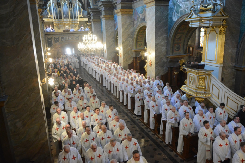 Biskup Jan Piotrowski do kapłanów: "Dziękuję za waszą odważną posługę"