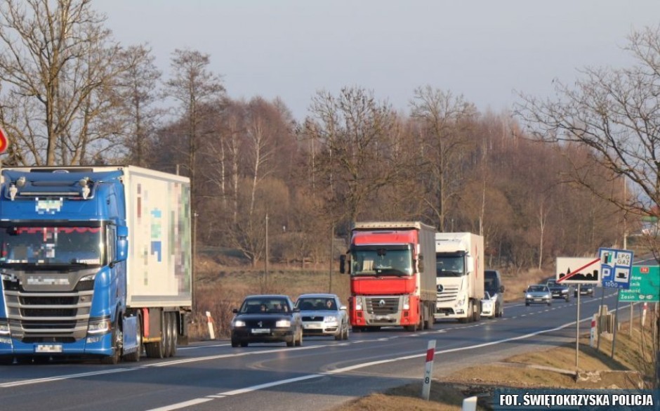 Policjanci wezmą na celownik ciężarówki. W górę polecą drony