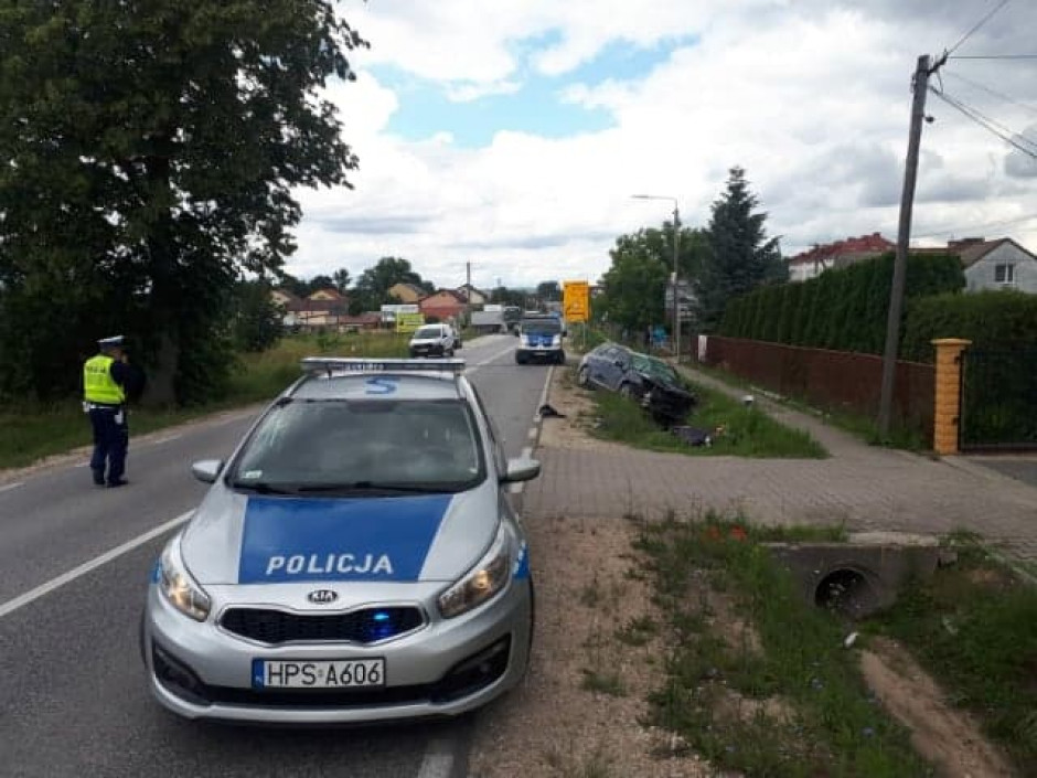 Wypadek w Morawicy. Motocyklista w ciężkim stanie