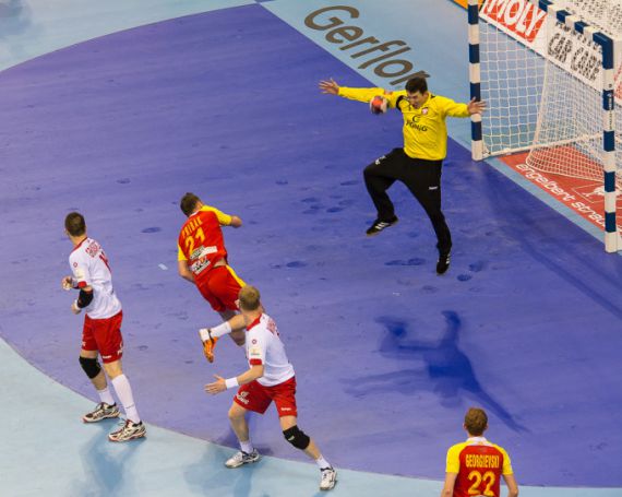 Szmal: „Moim zadaniem jest stać i bronić”